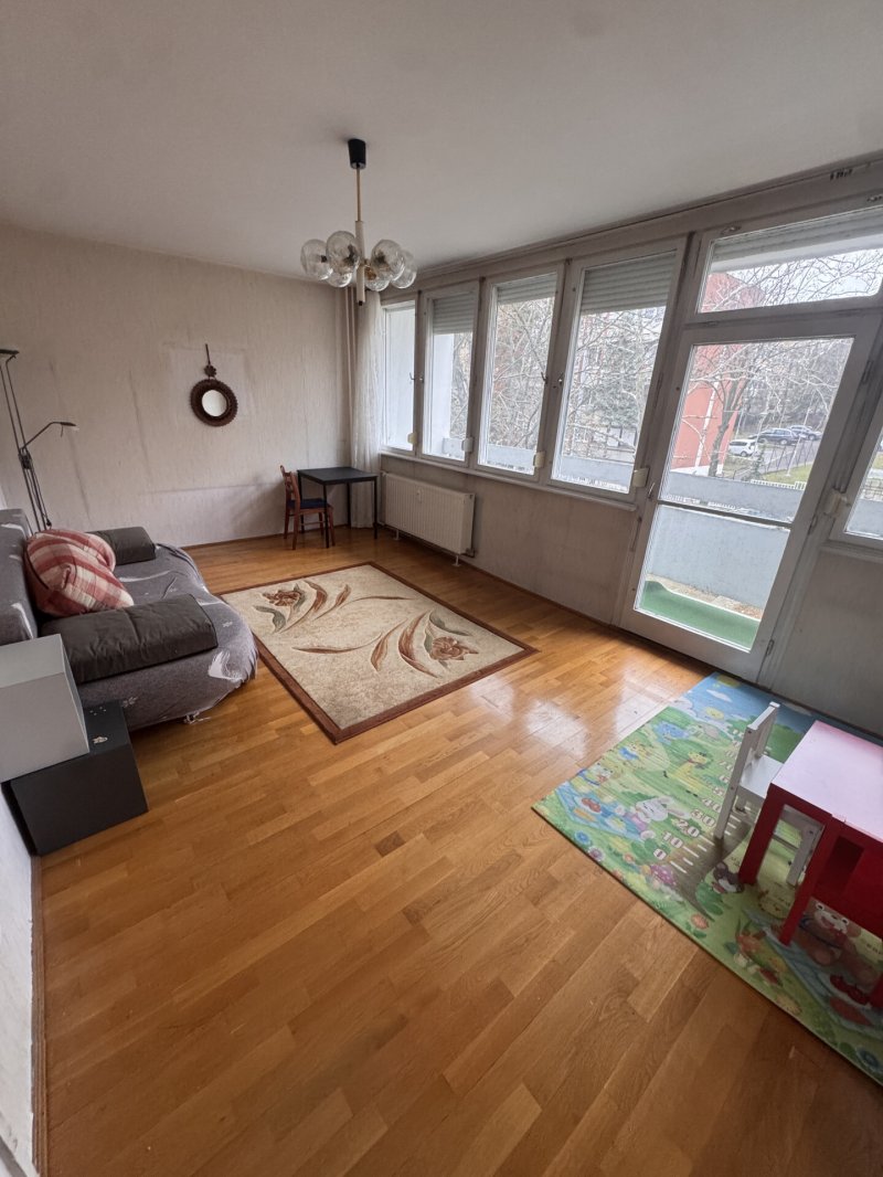 Zöldmálon felújítandó lakás eladó