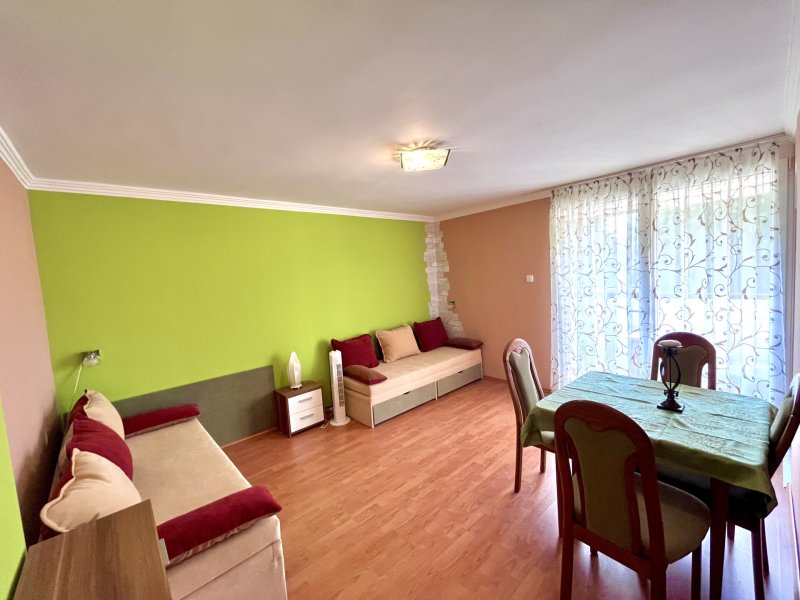 Befektetők figyelem! Harkány közkedvelt üdülőtelepén, a strandtól pár perc sétára téglalakás alkalmi áron eladó!