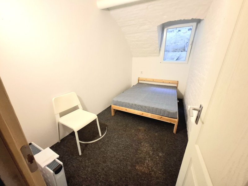 VII. kerületben, 110 m2-es, 10 helyiségből álló, teljeskörűen felújított, alagsori ingatlan a Városliget szomszédságában eladó!