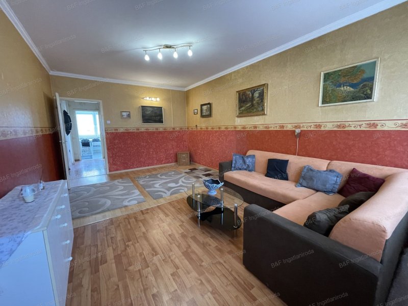 Jó állapotú 2. emeleti, 62 m2-es lakás