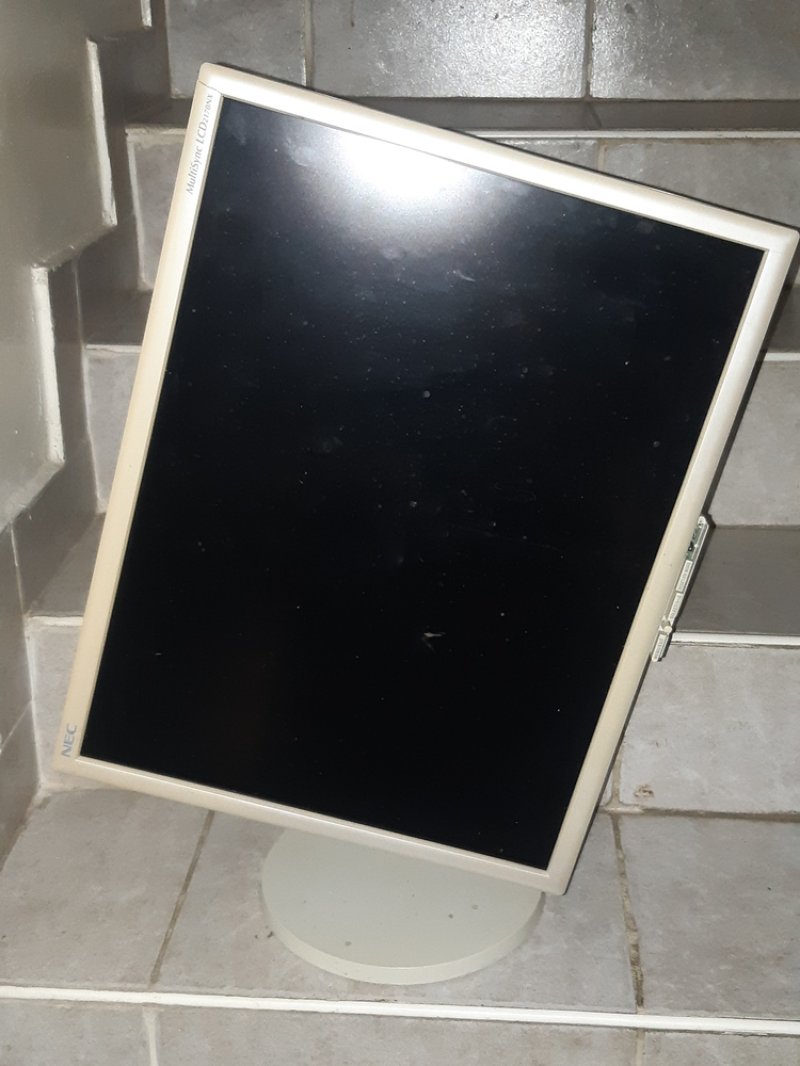 NEC MultiSync LCD2170NX LCD 21" monitor működő