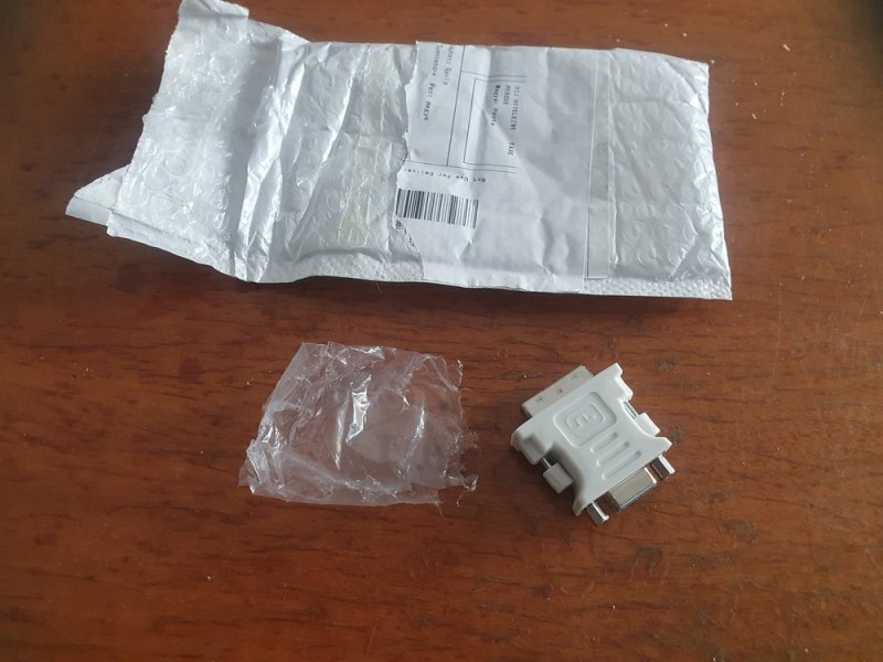 DVI (24+5) apa – VGA (15-tűs) anya aranyozott adapter,