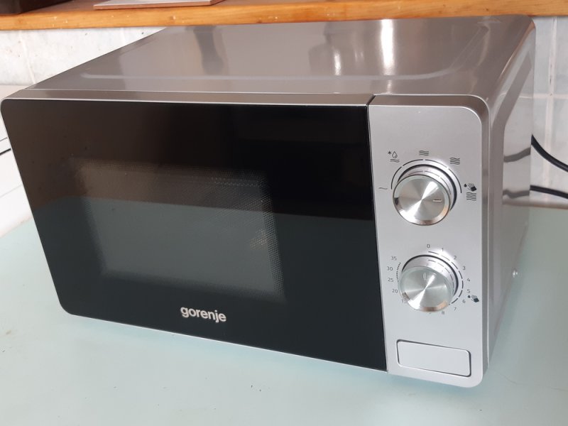 Gorenje mikrohullámú sütő MO17E1S ezüst 17 liter újszerű