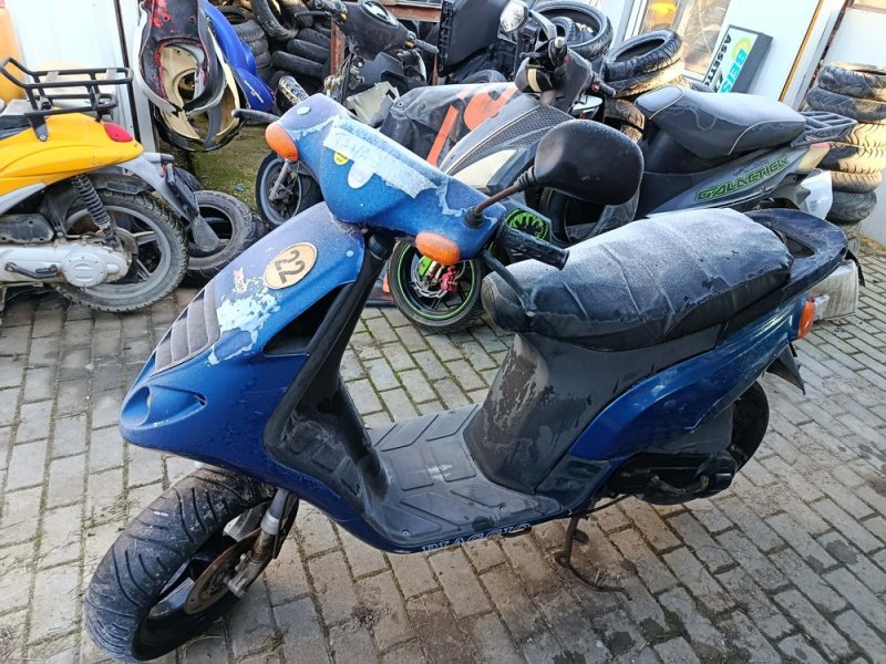 Piaggio NRG MC2 bontott alkatrészek (vízhűtéses)