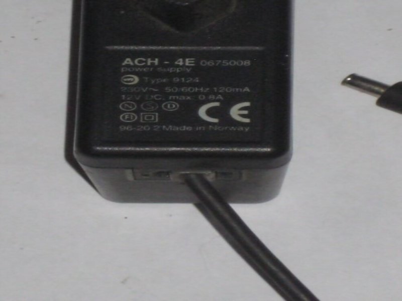 Adapter 12V DC / 0,8A