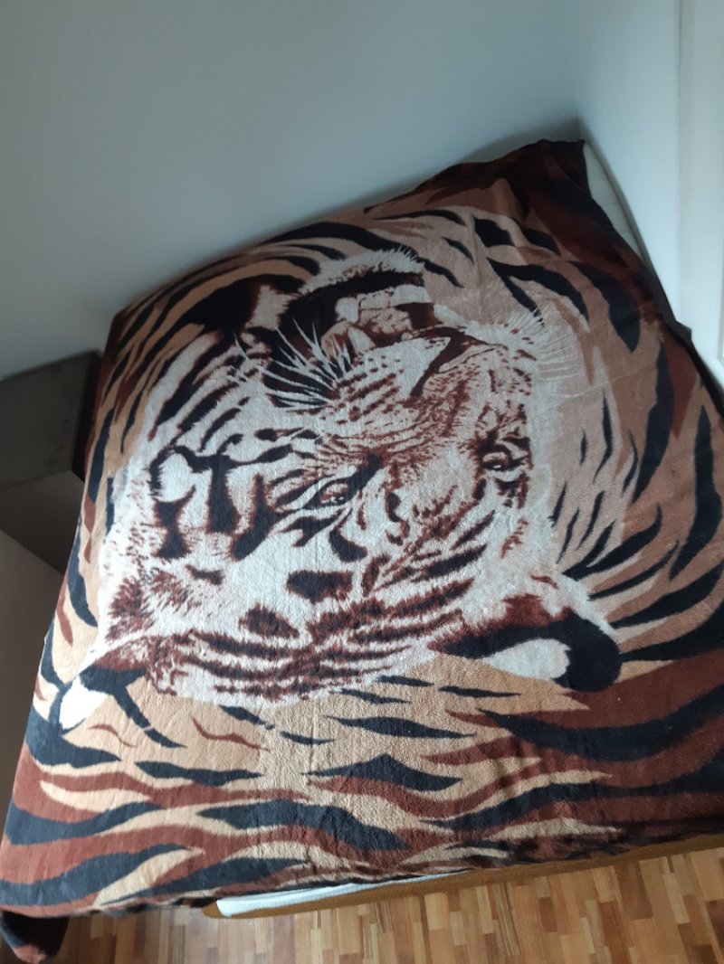 Tigris mintás ágytakaró pléd 220x200cm