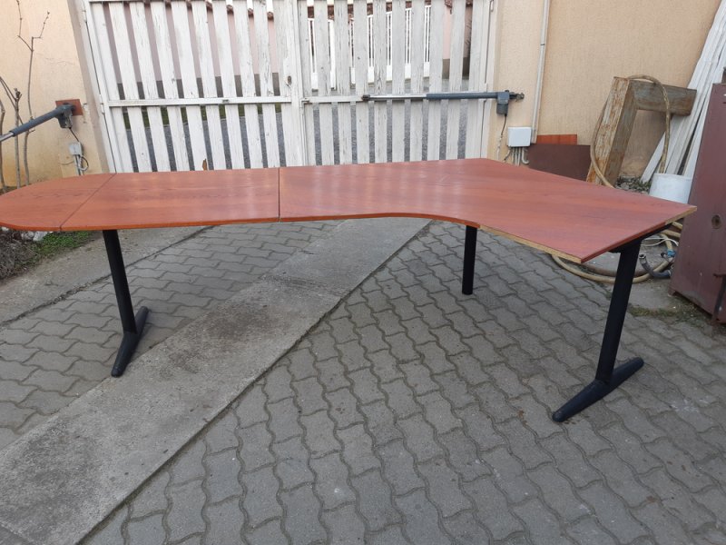 Hatalmas tárgyalóasztal íróasztal, variálható 285x165x135cm