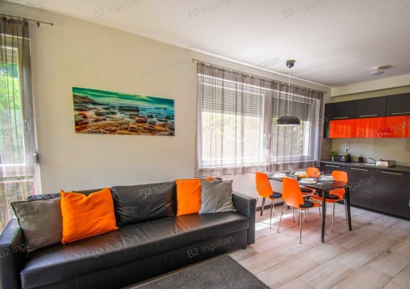 Eladó új építésű, kertkapcsolatos apartman Balatonboglár szívében, pár perc sétára a strandtól