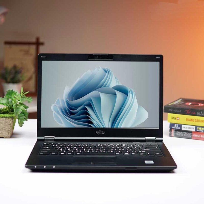 3XL választék XS árak: Fujitsu LifeBook E5410 -4.15