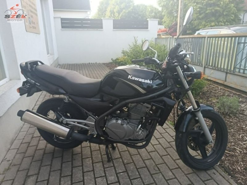 Kawasaki ER5 (2004)