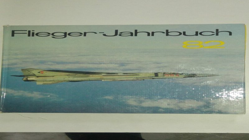 Flieger-Jahrbuch 1982
