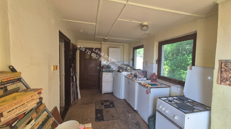 Békéscsabán, a Kastélyszőlőkban 38 m2-es gazdasági épület eladó