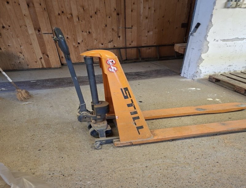 Still, ollós raklapemelő. Max:1000kg, emelési magasság: 60cm.