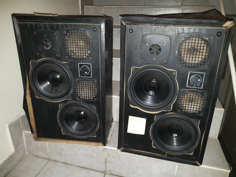Videoton TeleSound 4000/4001 típusú hangfal párban a doboz cserés