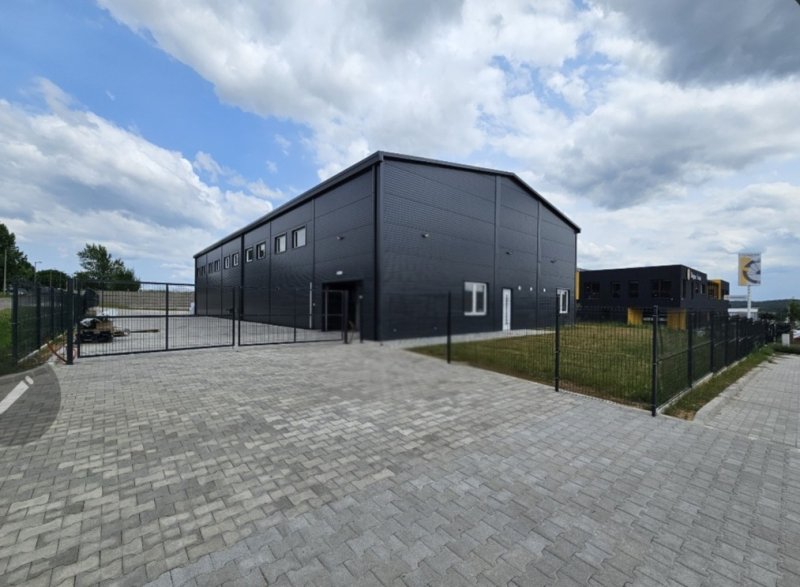 Ipari ingatlan eladó Gödöllő 567 m2 ipari parkban