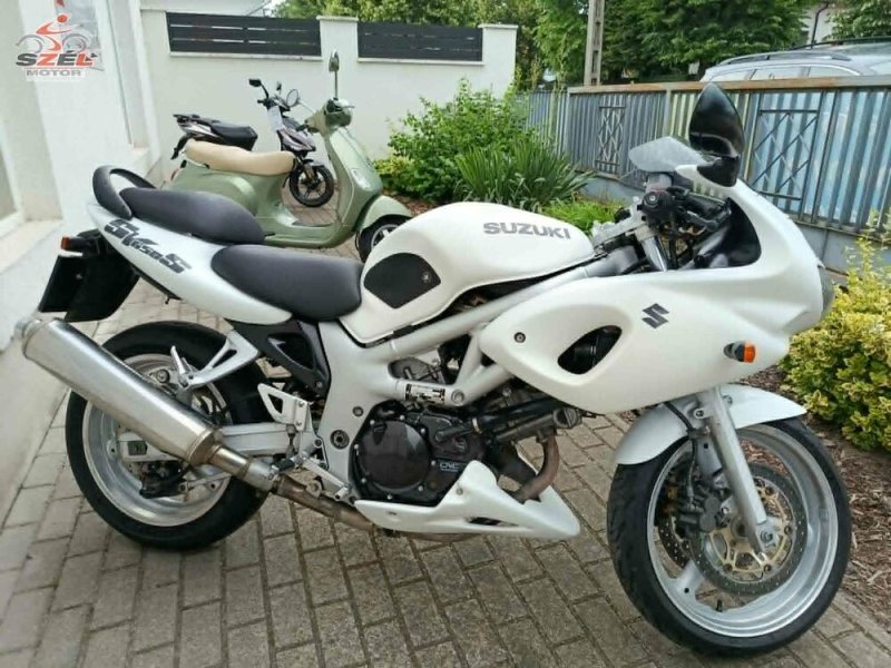 Suzuki SV650S (1999)