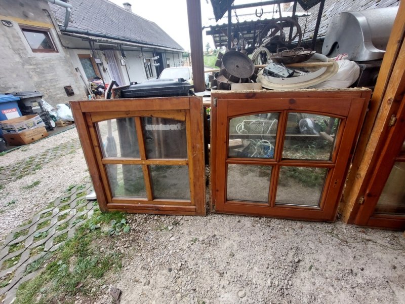 2 db Sz;88 x M;88 as bukó-nyiló fa hőszigetelt ablak 2 réteg üveg kép szerinti állapot  35 ezer ft/db
