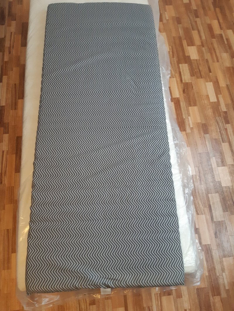 Jysk Bajlum 75x180cm szivacs matrac 7cm vastag vendégágyhoz volt