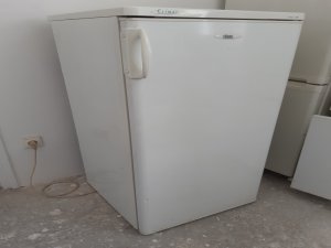 Faure FRA24X 240/19L-es hűtőgép kis fagyasztóval működő