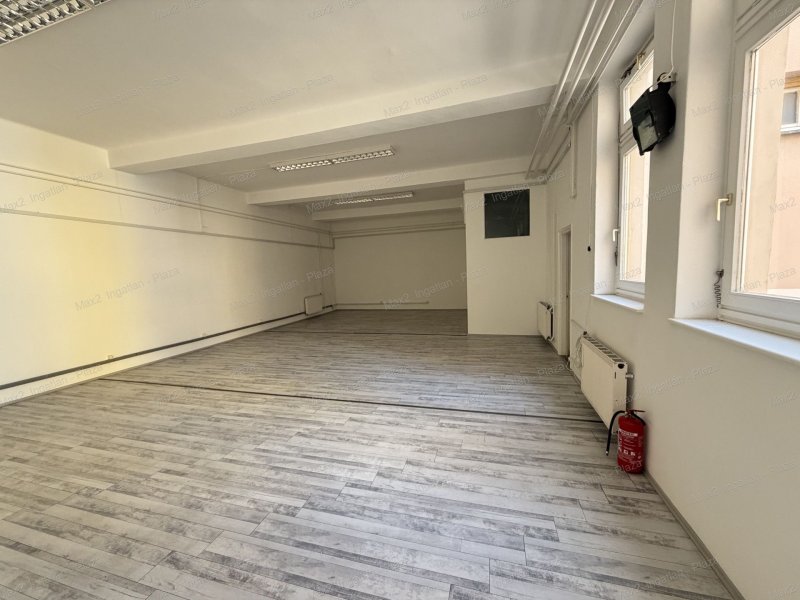 90 m2 iroda, műhely, üzlethelyiség