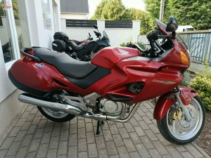 Honda NT650 Deauville (2001)