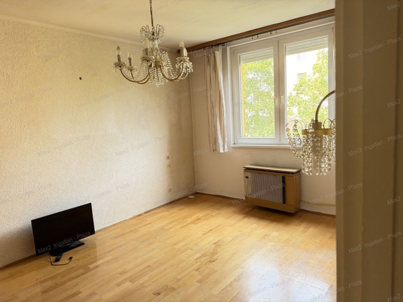 56 m2 tégla lakás eladó