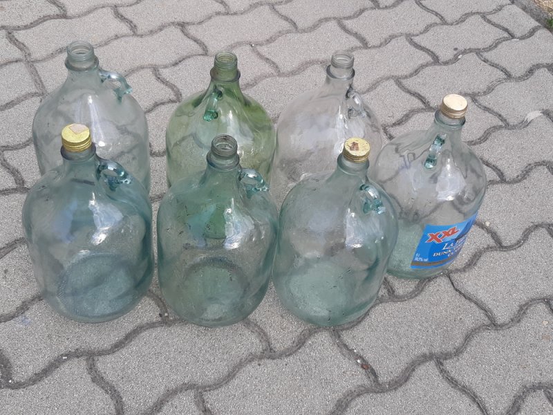 5L-es üveg akár pálinkának