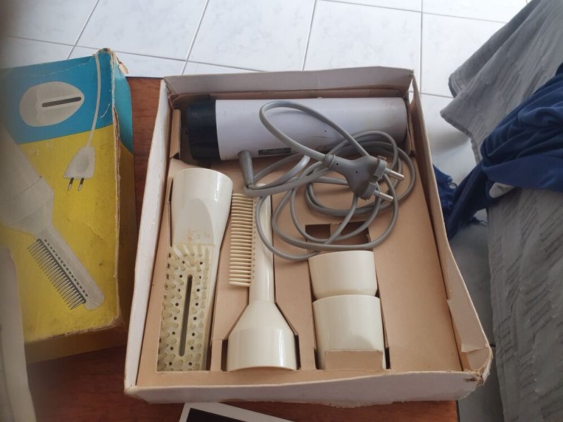 retro AKA LD 8 hajszáritó tartozékaival ,papirjaival dobozában