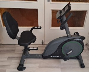 Szobakerékpár Zipro Easy fekvő 150 kg teherbírás ÚJSZERŰ ÁLLAPOTBAN eladó.