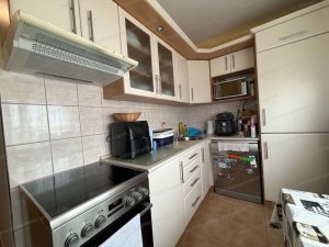 Tatabányán, a Bánhidai ltp.-en, 53 m2-es, 2 szoba hallos lakás eladó