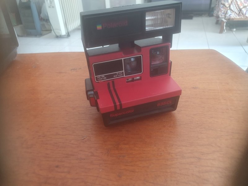retro Polaroid Supercolor 635CL fényképezőgép