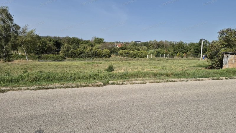 ELADÓ BELTERÜLETI ÉPÍTÉSI TELEK SOPRONBAN – PIHENŐKERESZT LAKÓPARK