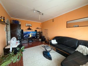 Tatabányán, a Gál István ltp.-en, örökpanorámás, 55 m2-es, 3 szobás, erkélyes lakás eladó