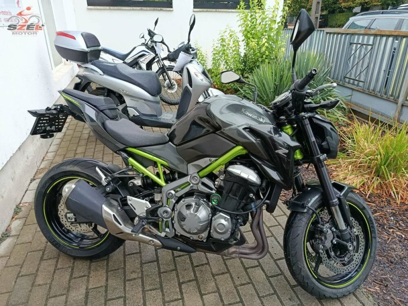 Kawasaki Z900 35kW (2018)