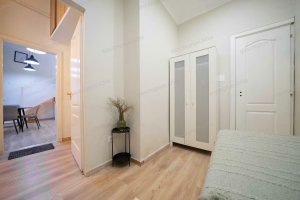 BUDAPESTEN ELADÓ FELÚJÍTOTT, 1+FÉL SZOBÁS LAKÁS BELSŐ-ERZSÉBETVÁROSBAN – AIRBNB ENGEDÉLLYEL!