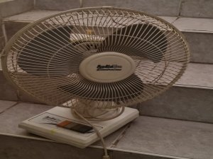 AudioTon AF-430 asztali ventilátor 3 sebességes 30cm kosár működő