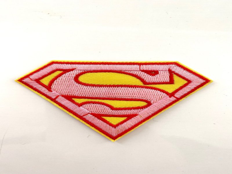 rávasaló ruhára vasalható folt felvarró logo hímzett Supergirl 90x63mm