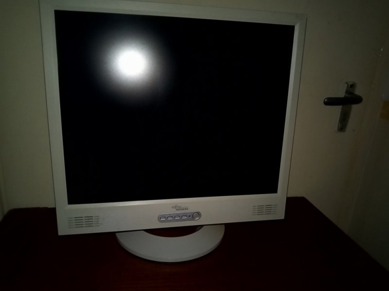 Fujitsu Siemens Scenicview P19-1S LCD 19" monitor működő