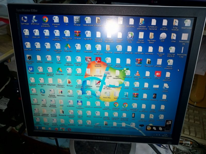Samsung 930BF LCD 19" monitor GH19PS jól működő