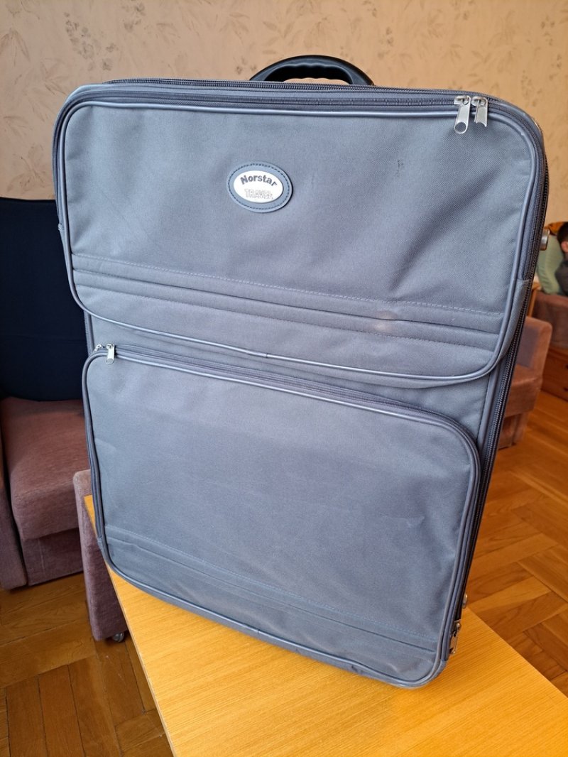 Norstar Travel gurulós bőrönd