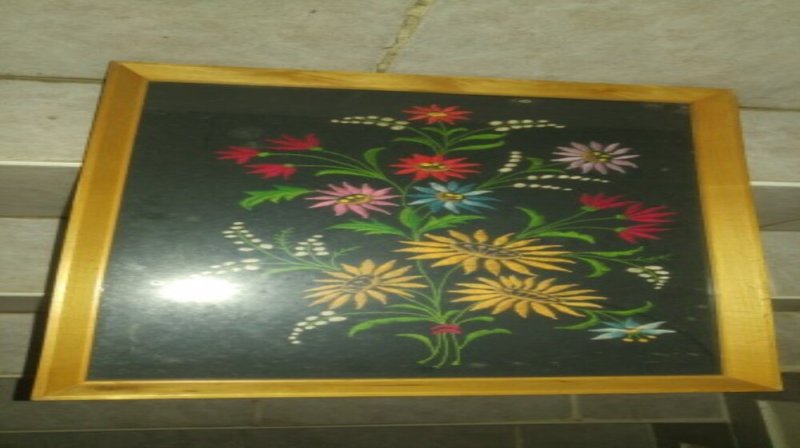 Hímzett virágkép 30x50cm fakerettel