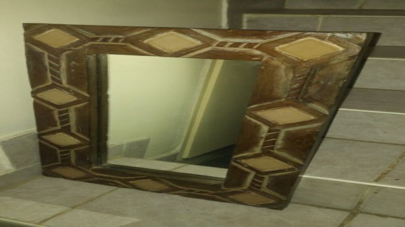 Csempés díszítésű fakeretes kézműves tükör 40x70cm