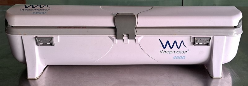 Wrapmaster 4500 fóliaadagoló 1x300 méteres fóliával, újszerű állapotban eladó.
