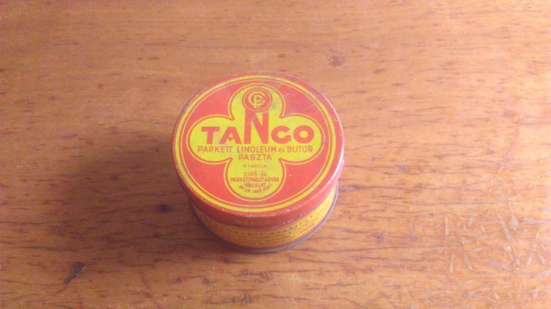 Retro Tango parkett és linoleum tisztitó fémdoboz