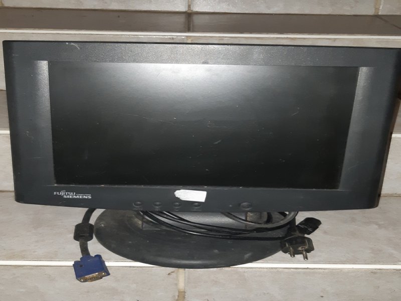 Fujitsu Siemens C383FA LCD monitor 15" működő