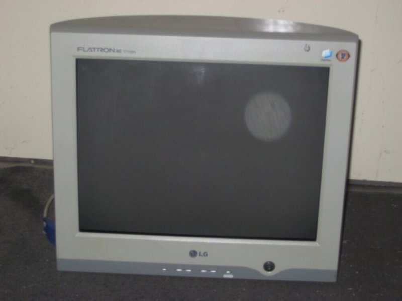 LG Flatron 17" monitor