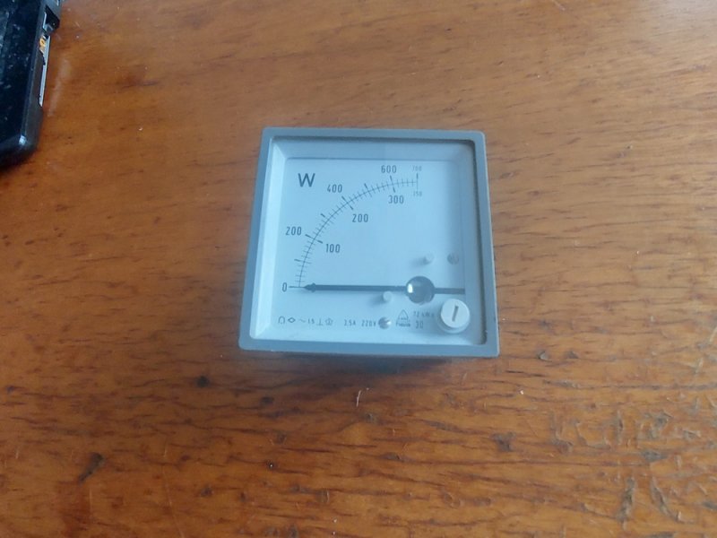 Analóg wattmérő
