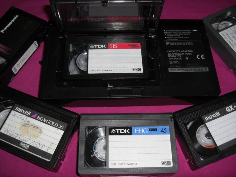 VHS-C,  SVHS-C videókamerával készített családi,utazási...felvételek digitalizálása pendrive-ra,DVD lemezre!