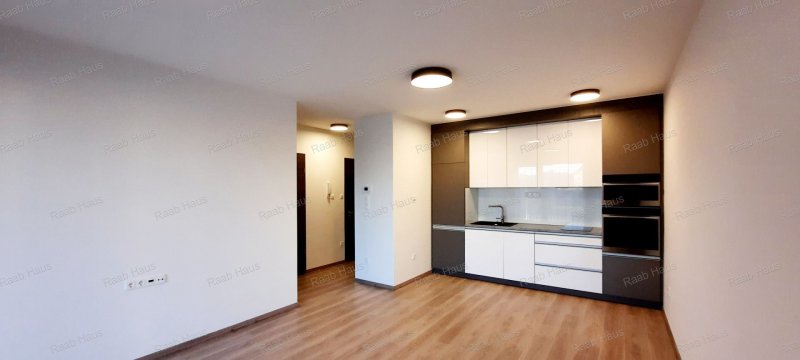 Győr-Szigetben exkluzív, nappali+1 szobás lakás, udvari gépkocsibeállóval kiadó azonnali költözéssel