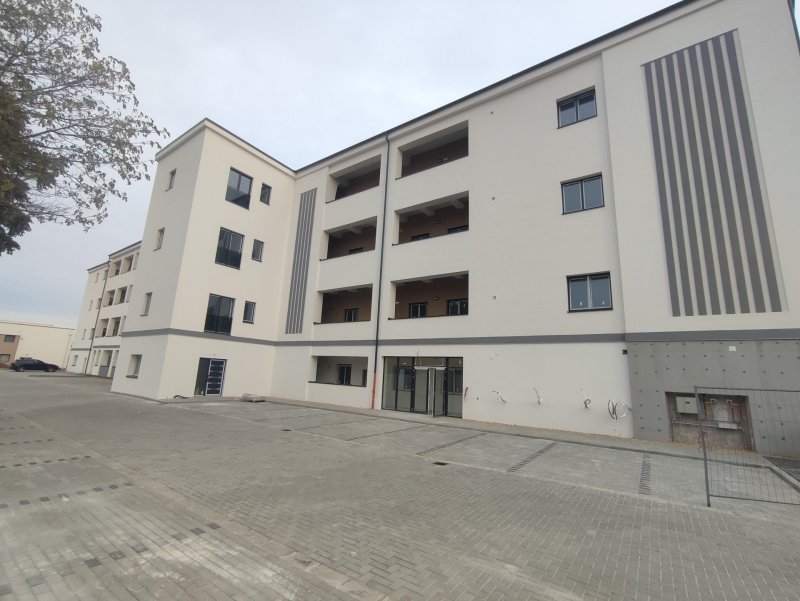 Szombathely belvárosában 54 m2 + 11 m2 fedett terasz ÚJ építésű 2 szobás lakás eladó.